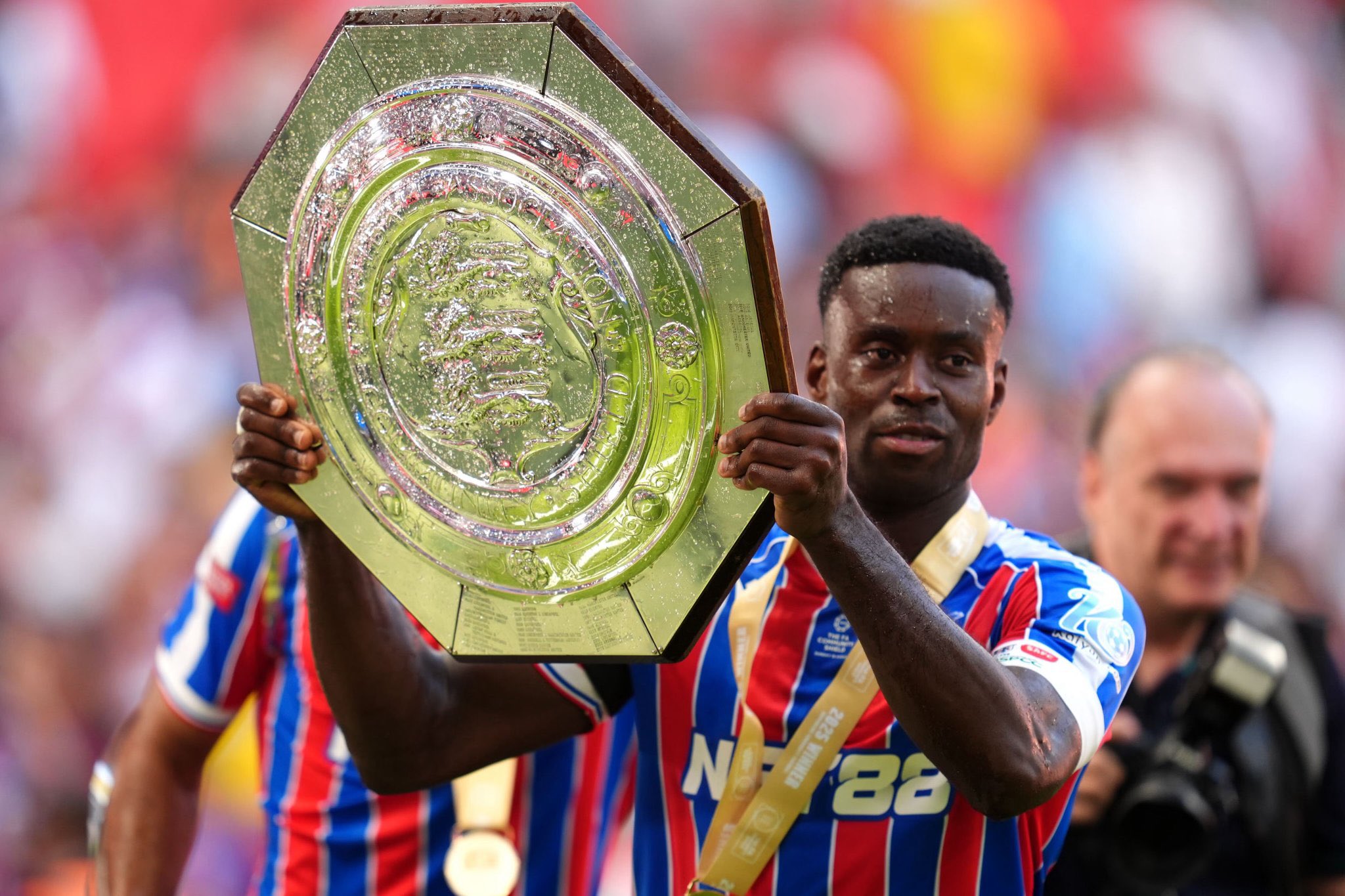 GyF2u1MXEAAAPMu.jfif